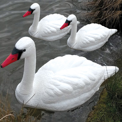  pondxpert ornamental floating swan (family)
