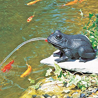 Image of PondXpert Crouching Frog Spitter (Large)