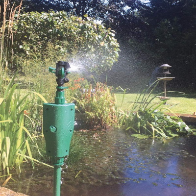 defenders jet spray pond & garden protector (stv415)
